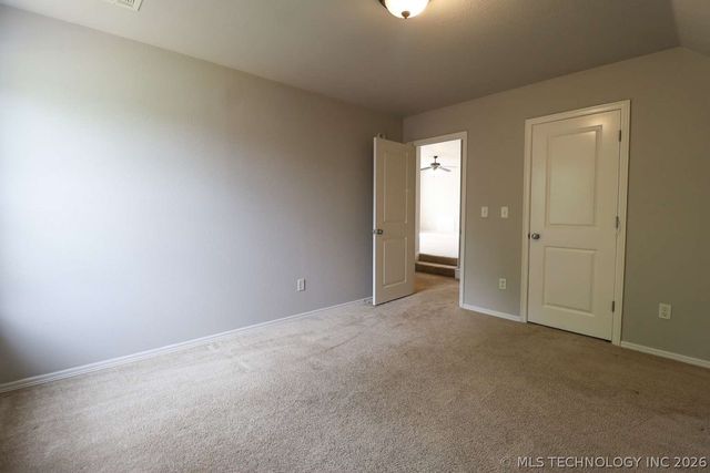 11705 S Willow Place, Jenks, OK 74037