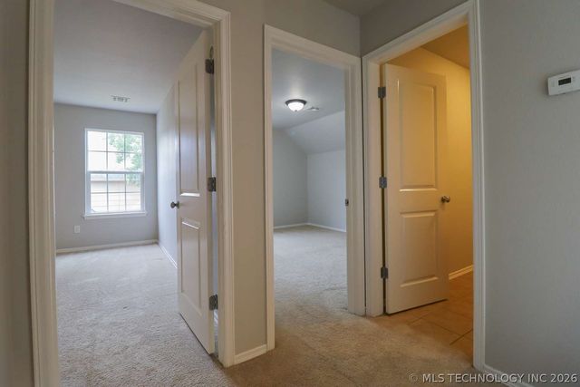 11705 S Willow Place, Jenks, OK 74037