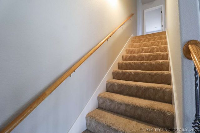 11705 S Willow Place, Jenks, OK 74037