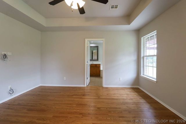 11705 S Willow Place, Jenks, OK 74037