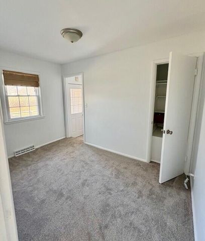 4341 Kroes Street Ne, Plainfield Twp, MI 49341