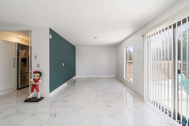 900 Mix Avenue APT 123, Hamden, CT 06514