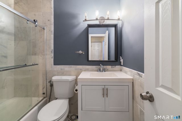 900 Mix Avenue APT 123, Hamden, CT 06514