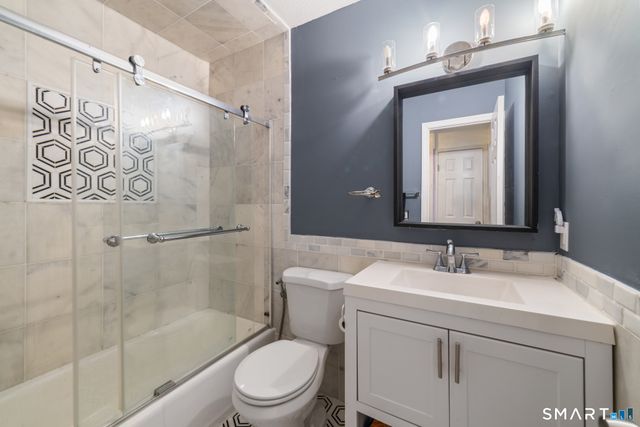 900 Mix Avenue APT 123, Hamden, CT 06514