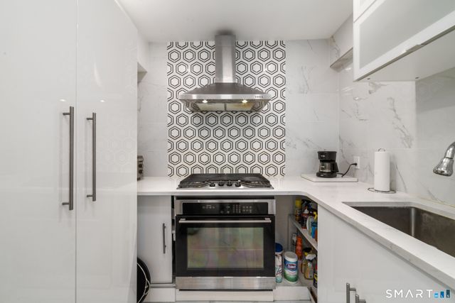 900 Mix Avenue APT 123, Hamden, CT 06514