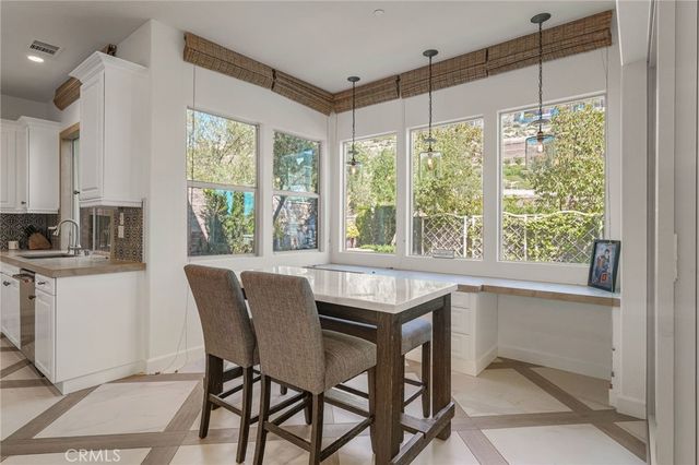 1552 Sunset View, Lake Forest, CA 92679