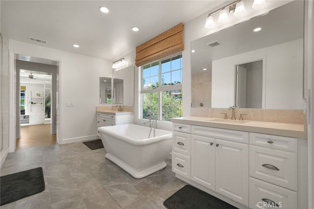 1552 Sunset View, Lake Forest, CA 92679
