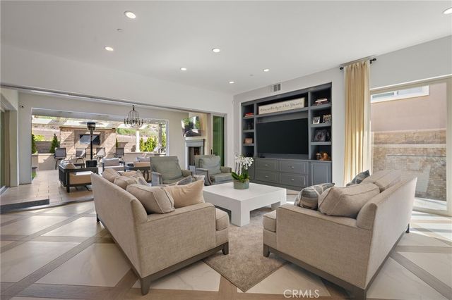 1552 Sunset View, Lake Forest, CA 92679