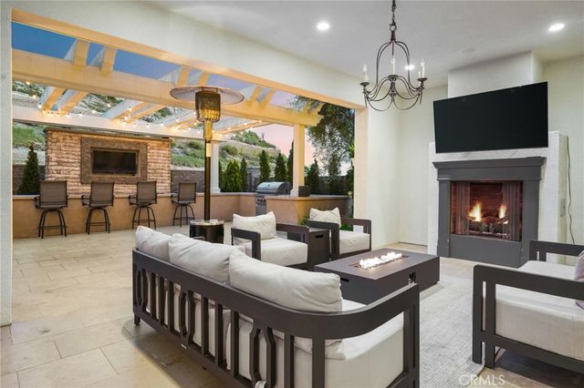 1552 Sunset View, Lake Forest, CA 92679