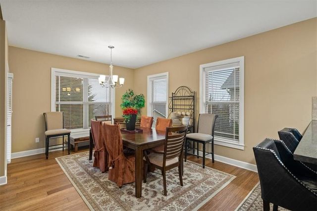 5614 Chimney Rocks Circle, Lawrence, KS 66049