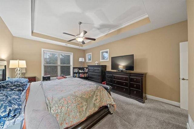 5614 Chimney Rocks Circle, Lawrence, KS 66049