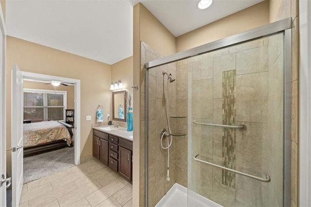 5614 Chimney Rocks Circle, Lawrence, KS 66049