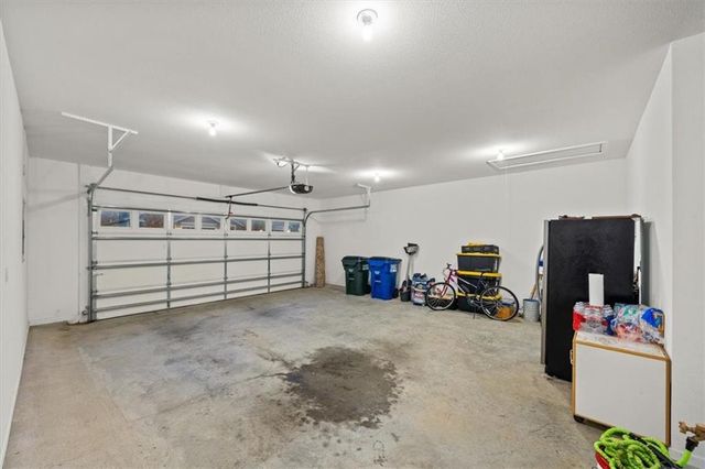 5614 Chimney Rocks Circle, Lawrence, KS 66049