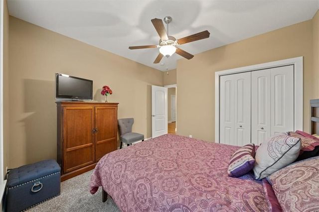 5614 Chimney Rocks Circle, Lawrence, KS 66049