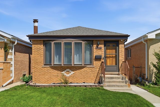 5039 Harold Avenue, Schiller Park, IL 60176