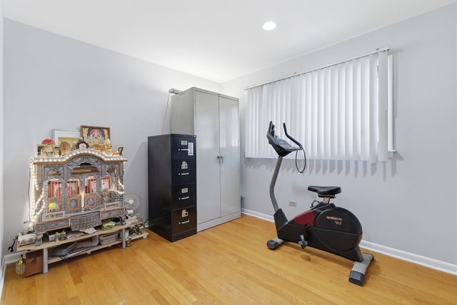 5039 Harold Avenue, Schiller Park, IL 60176
