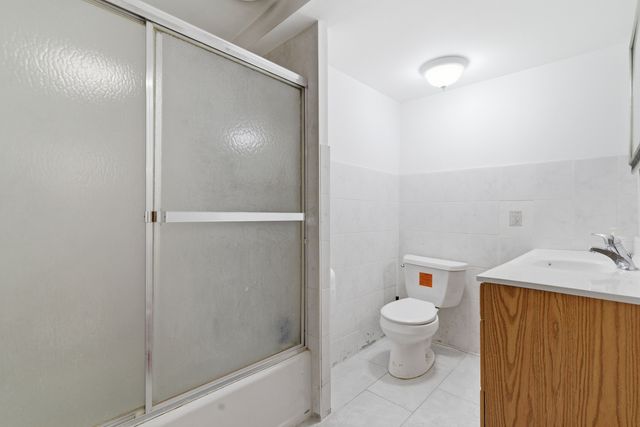 5039 Harold Avenue, Schiller Park, IL 60176
