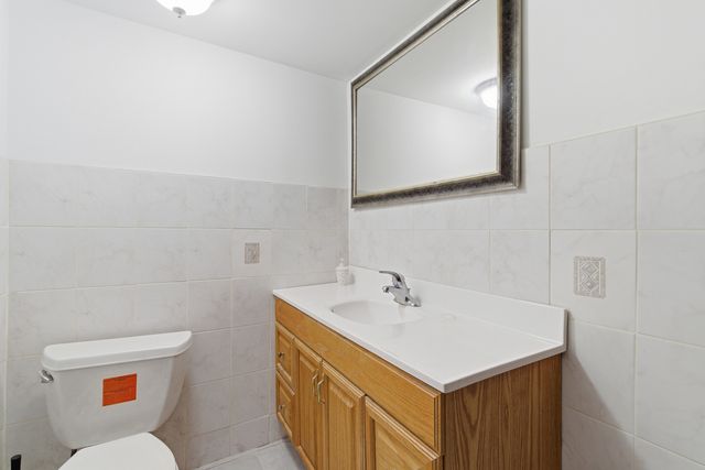 5039 Harold Avenue, Schiller Park, IL 60176