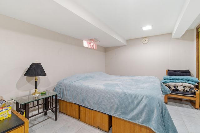 5039 Harold Avenue, Schiller Park, IL 60176
