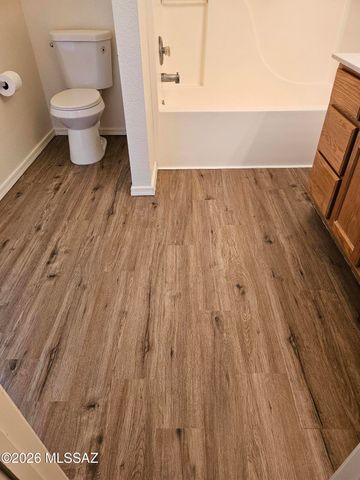 1653 E Saint Apollonia Street, Tucson, AZ 85713