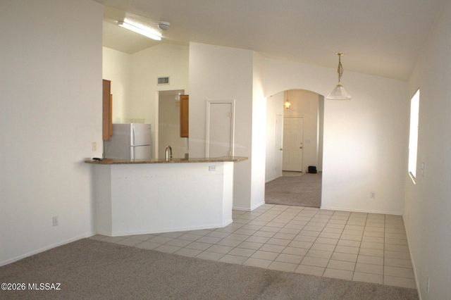 1653 E Saint Apollonia Street, Tucson, AZ 85713