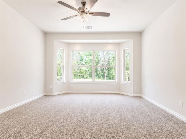 9070 Oak Tree Circle, Edmond, OK 73025