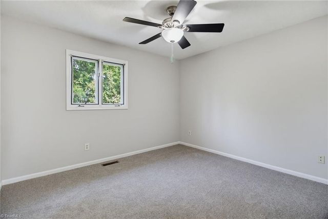 5351 Summit Heights Drive, Winston-salem, NC 27104