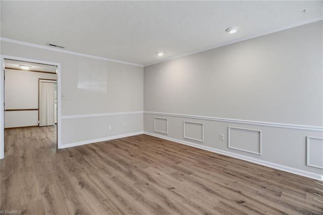 5351 Summit Heights Drive, Winston-salem, NC 27104