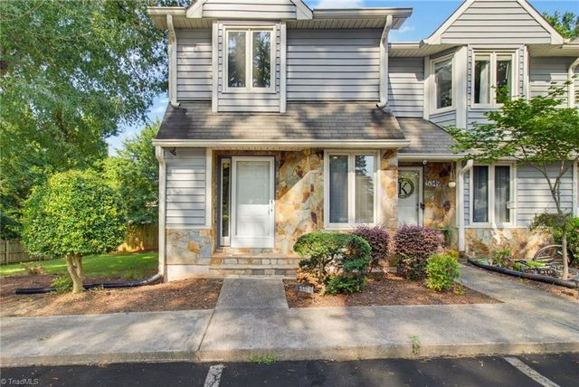 5351 Summit Heights Drive, Winston-salem, NC 27104