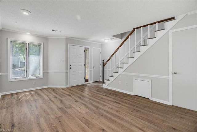 5351 Summit Heights Drive, Winston-salem, NC 27104