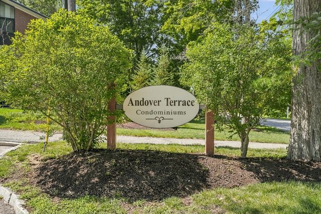 3 Longwood Dr 103, Andover, MA 01810