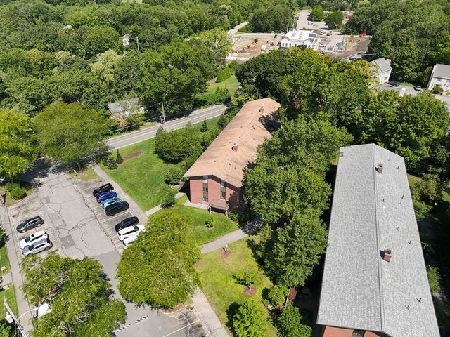 3 Longwood Dr 103, Andover, MA 01810