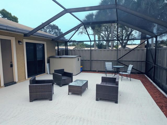 5513 Eagle Lake Drive, Palm Beach Gardens, FL 33418