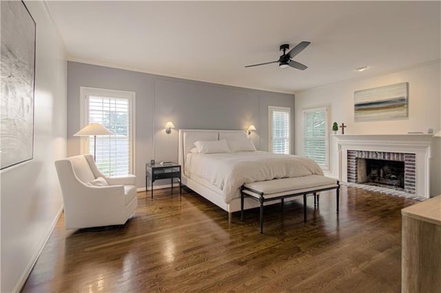 4016 W 124th Street, Leawood, KS 66209