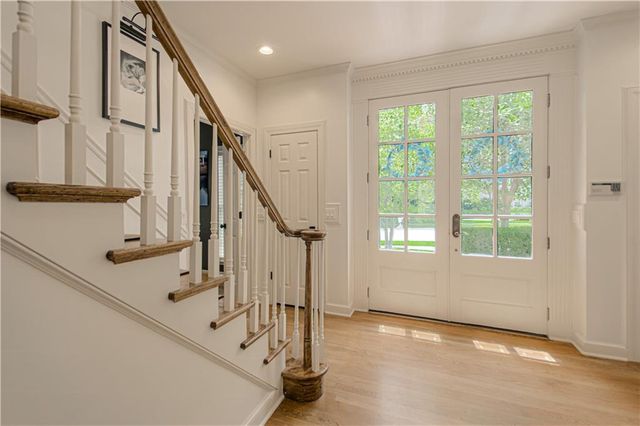 4016 W 124th Street, Leawood, KS 66209