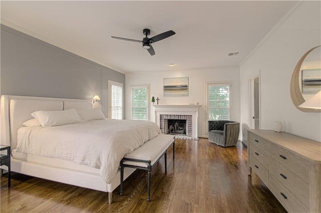4016 W 124th Street, Leawood, KS 66209