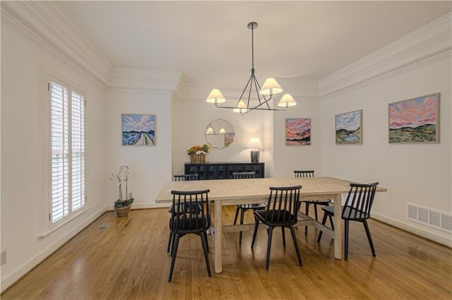 4016 W 124th Street, Leawood, KS 66209
