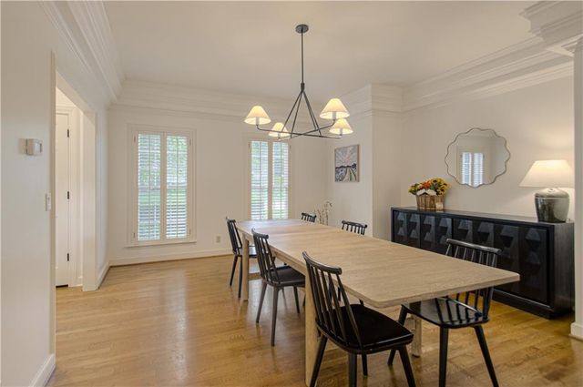 4016 W 124th Street, Leawood, KS 66209