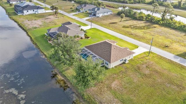 235 TOURNAMENT RD, Rotonda West, FL 33947