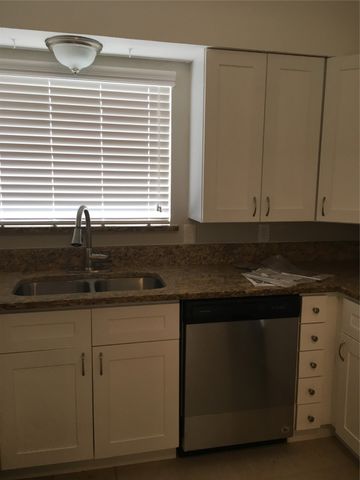 302 Hilltop Avenue, Richardson, TX 75081