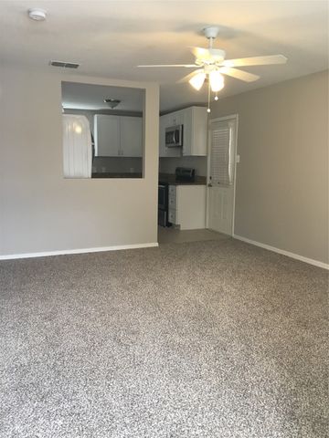 302 Hilltop Avenue, Richardson, TX 75081