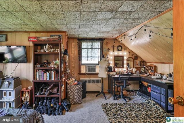 3033 MISSION RD, Bethlehem, PA 18017