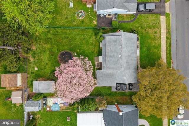 3033 MISSION RD, Bethlehem, PA 18017