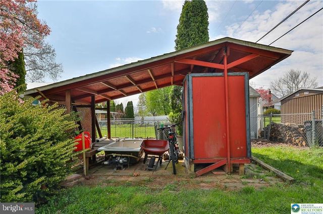 3033 MISSION RD, Bethlehem, PA 18017