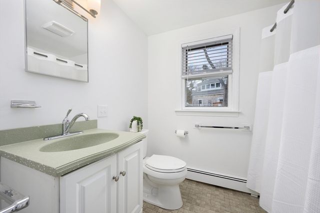 177 Bayview Cir, Barnstable, MA 02655