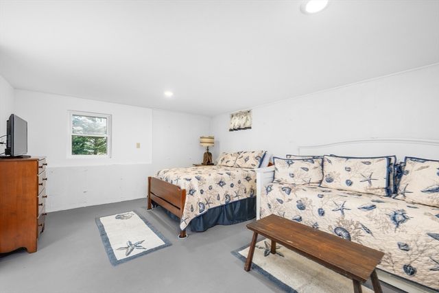 177 Bayview Cir, Barnstable, MA 02655