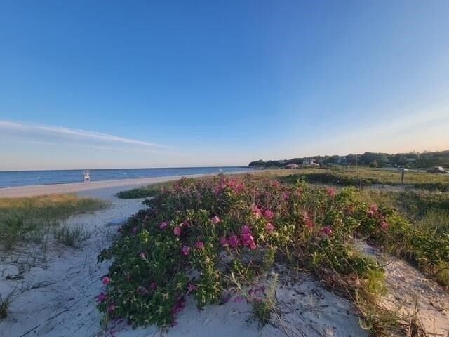 177 Bayview Cir, Barnstable, MA 02655