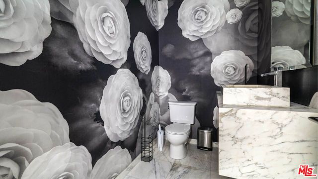 225 S Hamilton Drive 102, Beverly Hills, CA 90211