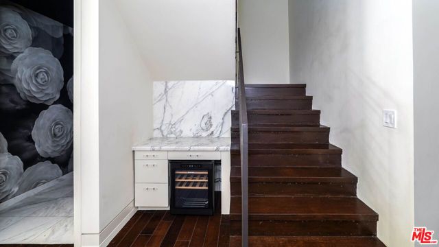 225 S Hamilton Drive 102, Beverly Hills, CA 90211