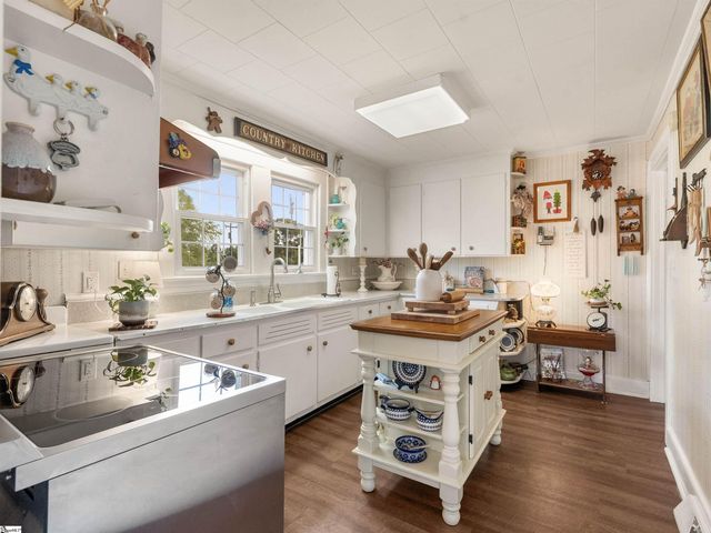 5741 Highway 357, Campobello, SC 29322